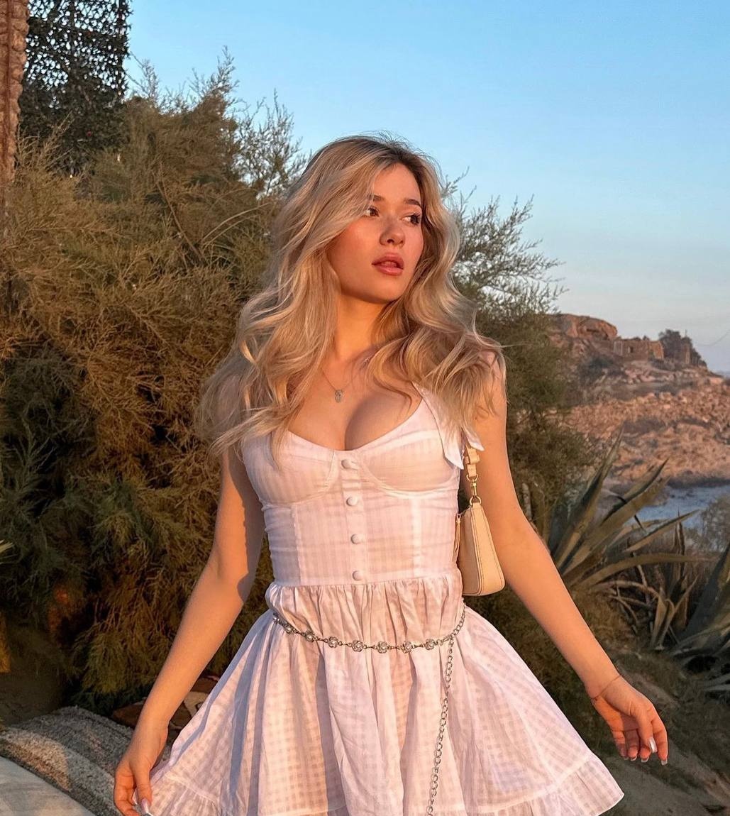 Настенька привлекательная девушка из Миасса цена от 3000 руб