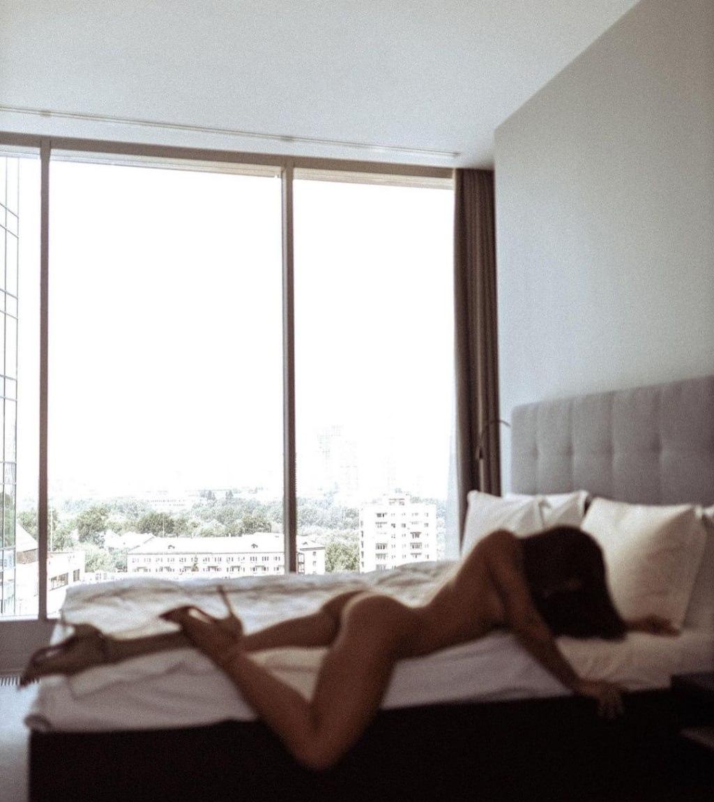 Юлечка привлекательная девушка из Миасса цена от 5000 руб